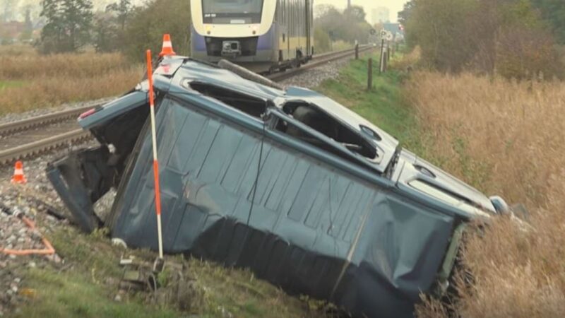 Tragjedi: Treni godet veturën me gruan e dy fëmijët, nëna vdes në vend..!