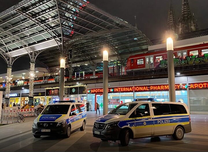 Tronditje në Koln, treni shkel burrin në Banhofin kryesor të qytetit..!