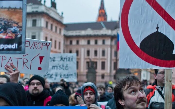 Ndjenjat anti-muslimane shënojnë rritje në Evropë !
