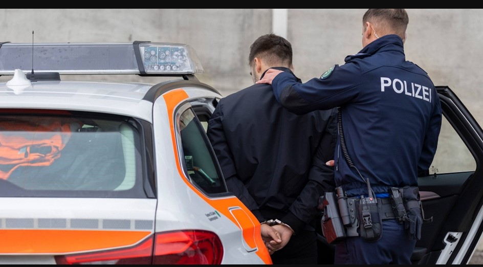 Zvicër arrestohet bossi i një rrjeti të narkomafies nga Maqedonia..