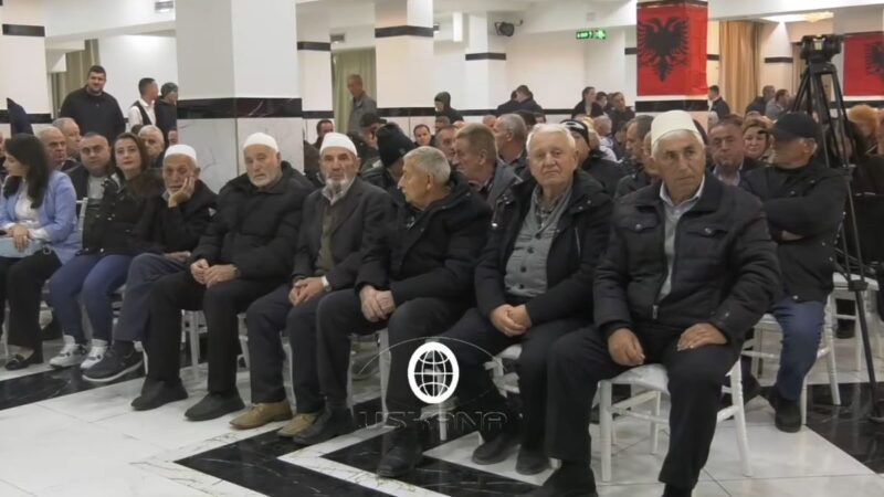 Kërçovë në tubimin e Frontit Europjan salla e mbushur me pensionera ! (VIDEO)