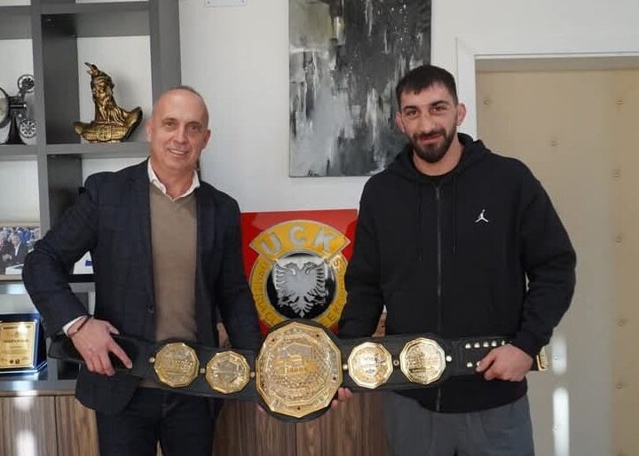 Kryetari  Fatmir Dehari priti ne Komunen e Kercoves  Florim Zendein kampionin evropian në MMA (FOTO)