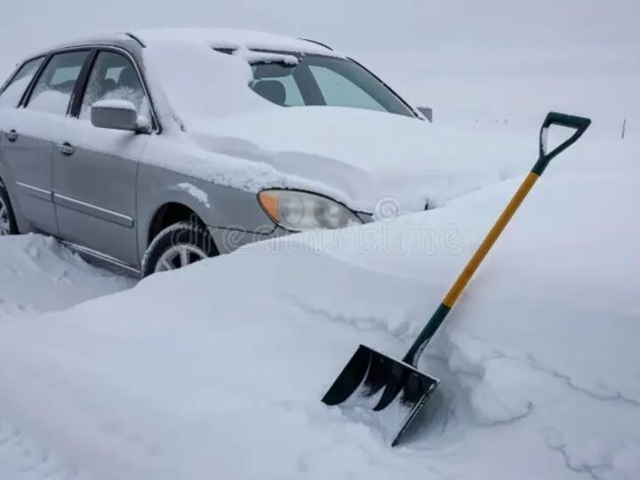 Anulohen mbi 2.000 fluturime në SHBA, shkak stuhia e borës !