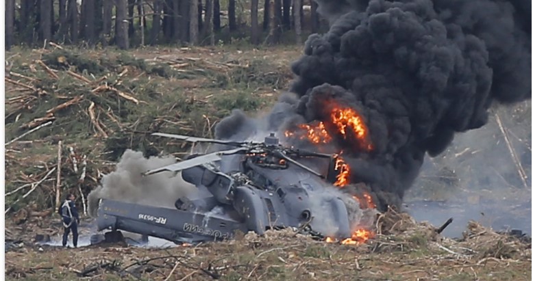 Dy helikopterë ushtarakë përplasen në ajër, gjashtë të vdekur..!