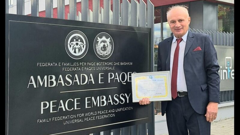 Urime: Kërçovari Prof. dr. Sadik Emroja shpallet Ambasador për Paqe