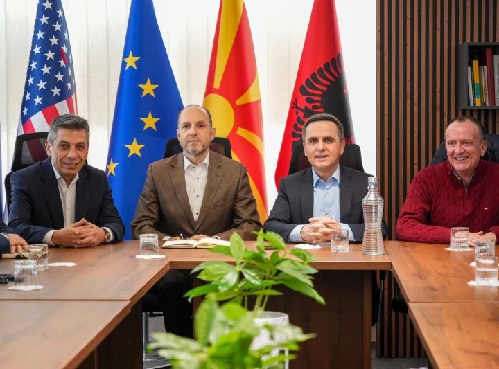 Ligji i gjuhës shqipe mbledh liderët e koalicionit VLEN