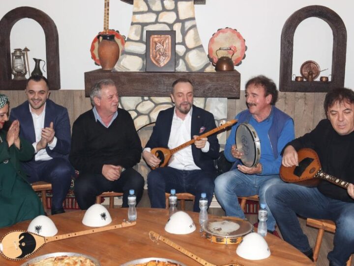 Disa nga momentet e bukura të hapjes së Konakut Kërçovar! (FOTO)