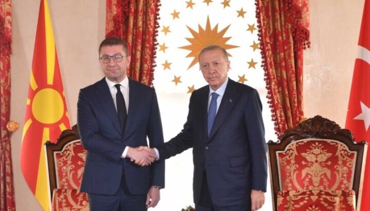 Mickoski takon presidentin Erdogan: Mundësi të reja dhe lidhje edhe më të forta mes popujve tanë