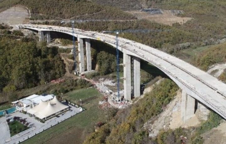 Autostradës Kërçovë-Ohër nuk i shihet fundi, qytetarët shprehen të revoltuar ?
