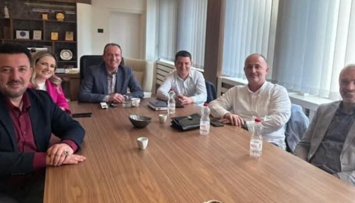 Simpatizanti nga Kërçova thirrje deputetëve të Taravarit