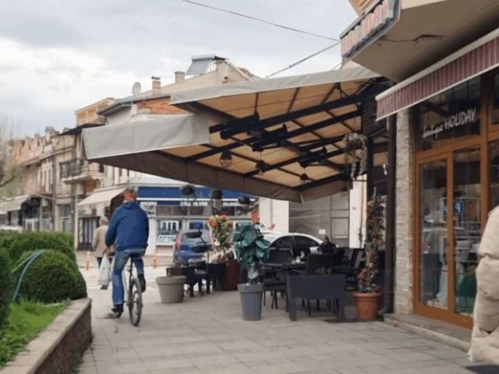 Kërçovë: Të ’fortët’ e qytetit pushtojnë trotuaret..!? (VIDEO)