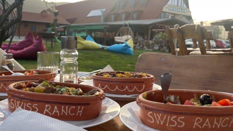 E diel me diell në Swiss Ranch!