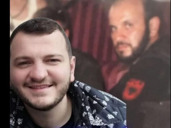 Komandant Hoxha me dedikim prekës pas vrasjes së djeshme të djalit të Komandant Arushës