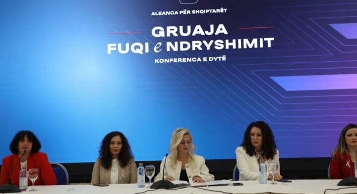 Kryetarja e Asamblesë së Gruas në Degën e Kërçovës largohet nga Aleanca e Taravarit..!? (FOTO)