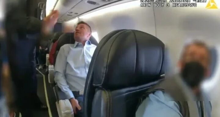 Mërgimtari shqiptarë arrestohet në SHBA pasi hipi në aeroplan me armë..!?