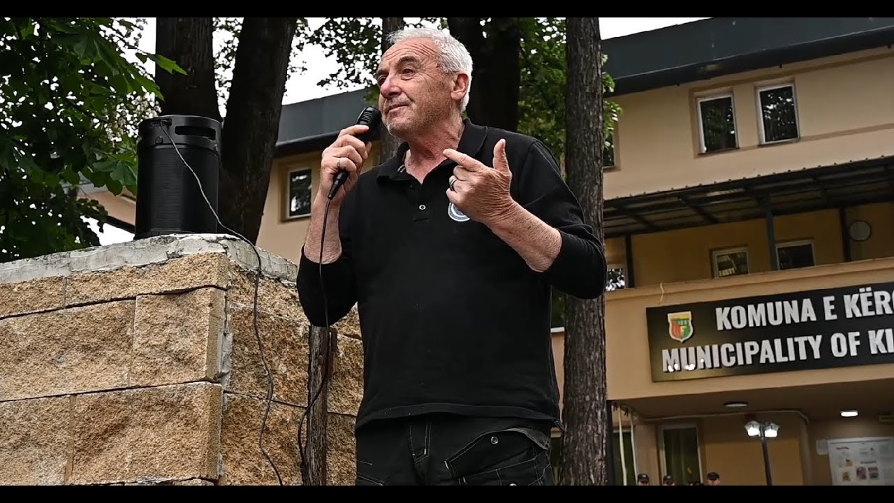 Protestë para komunës së Kërçovës..!? (VIDEO)