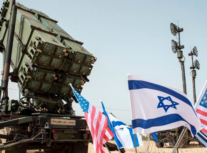 Marina amerikane rrëzon raketa nga Irani pranë Izraelit..!?