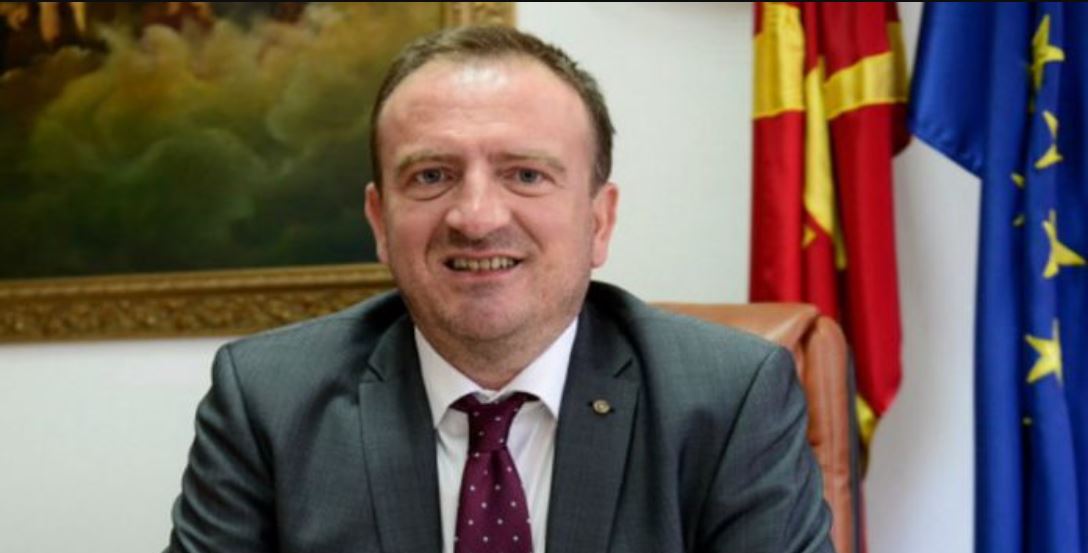 Pse po i ikin njerëzit Taravarit ?