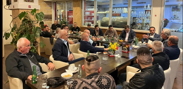 Ministri Fatmir Limani takim me diasporën Kërçovare në Austri