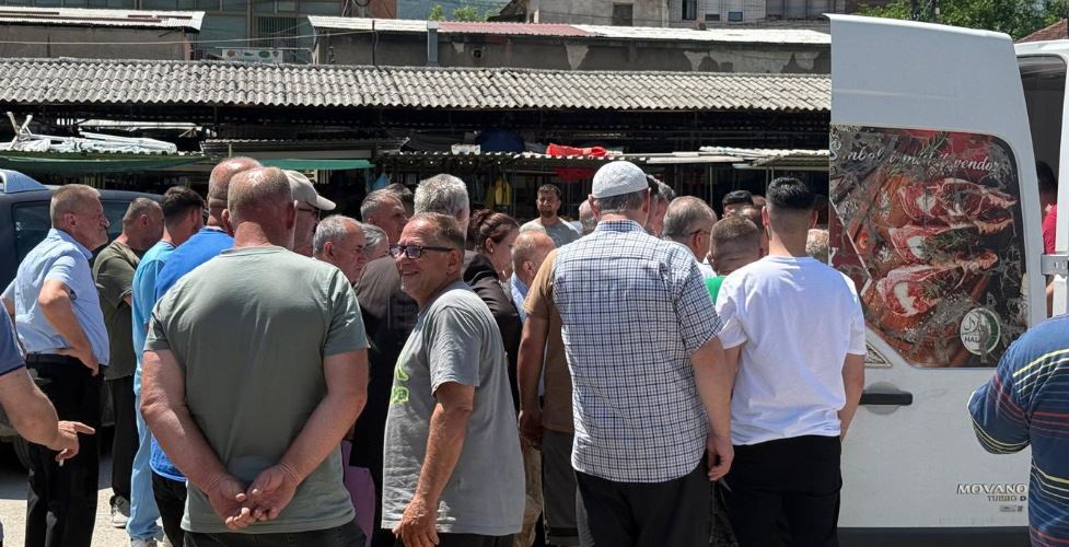 Shpërndarja e Mishit të Kurbanit në Myftininë e Kërçovës