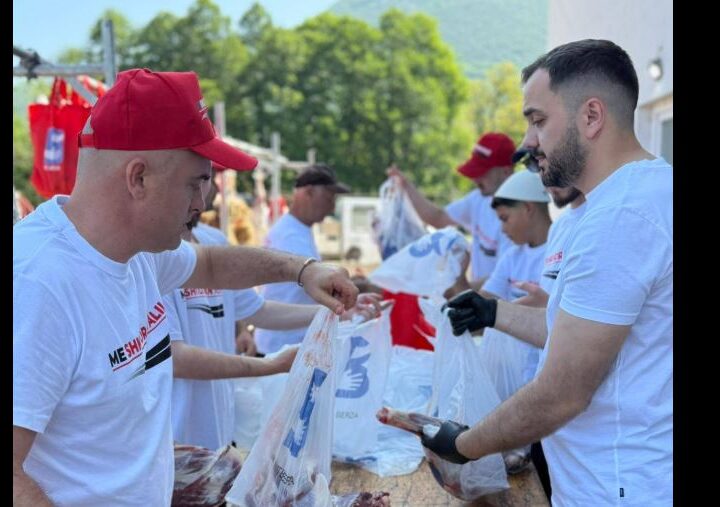 Lëvizja Qytetare “Te Berza” shpërndau kurbanë për qytetarët e Kërçovës