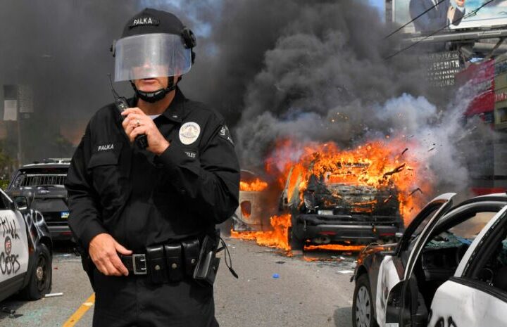 Trumpi akuzohet se po përpiqet të “nxitë luftë civile” ?