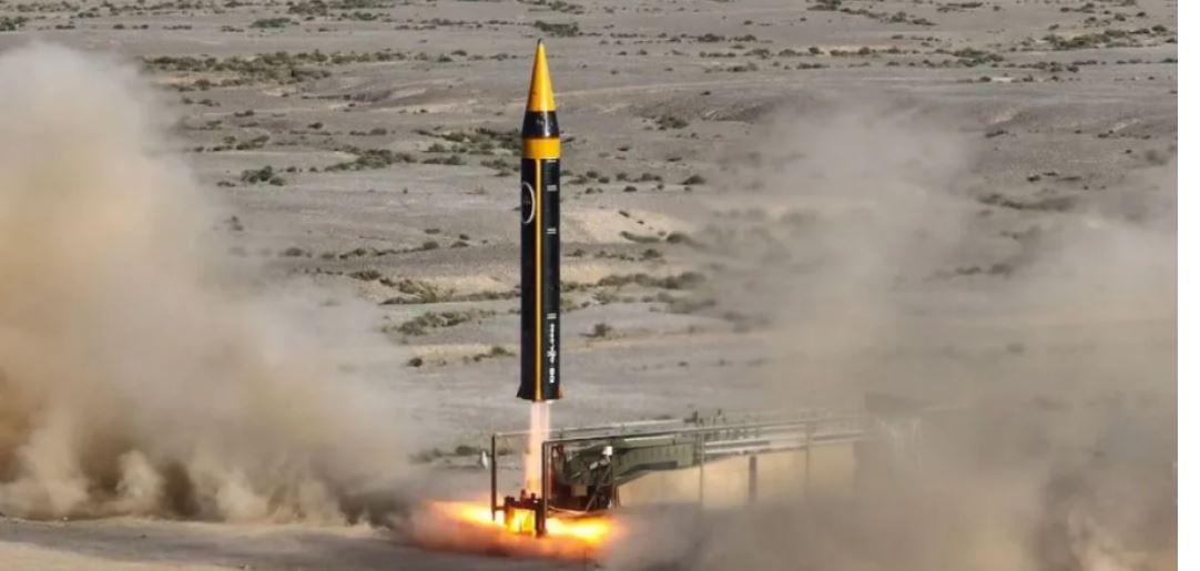 Irani përdor për herë të parë raketën super të avancuar dhe shkatërruese..!? (VIDEO)