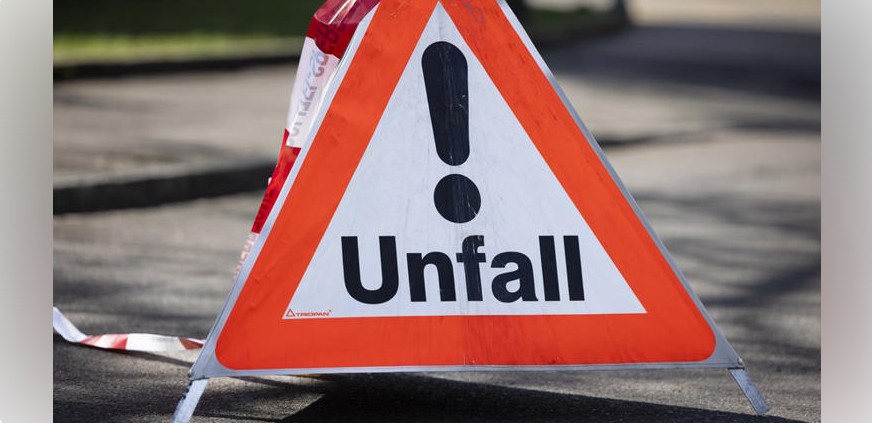 Zvicër: Makina përplaset në një kafene në Lucernë, disa të plagosur..!?