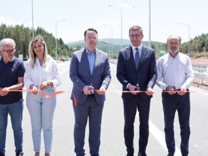 Hapen 20 km e para të Kërçovë-Ohër !