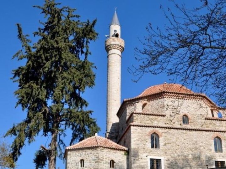 Kjo është Xhamia e vetme në Botë që mban emër të krishterë !