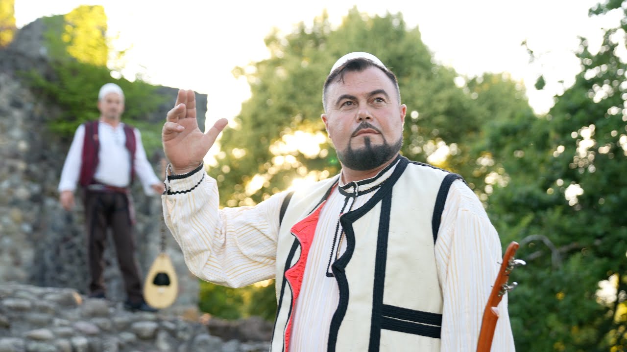 Rapsodi Argjend Lika këngë kushtuar Ali Ahmetit (VIDEO)