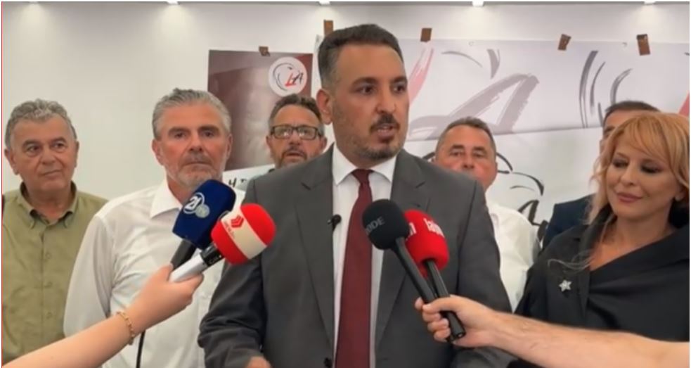 Formohet edhe një parti shqiptare në Maqedoni..!?