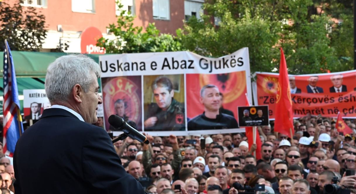 Nis protesta në Shkup në mbrojtje të krerëve të UÇK-së
