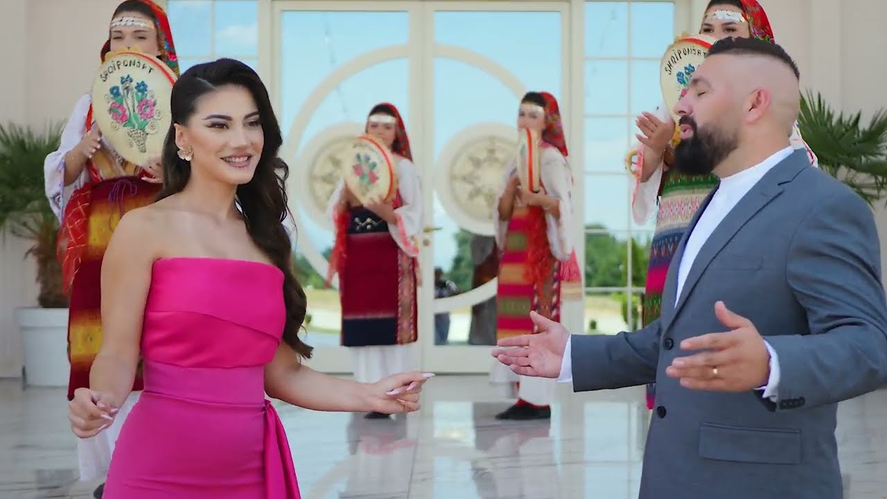 Jeton Murati & Floriana Sefa sjellin  për ju këngën Moter e Vlla (VIDEO)