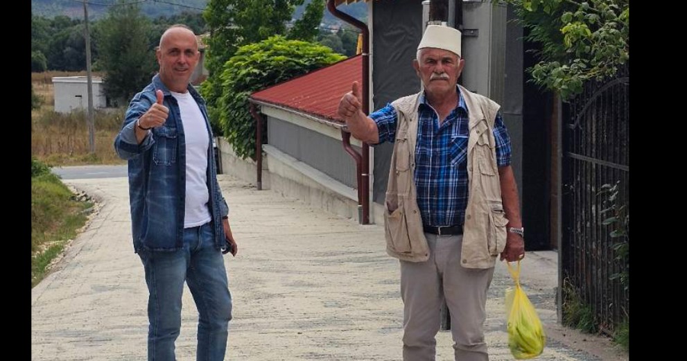 Kryetari Fatmir Dehari foto me legjendën Xhakën Nel (FOTO)