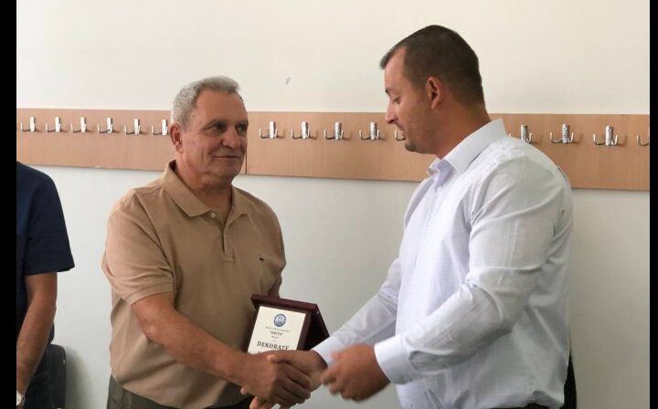 Tv Gurra: Urim për Profesor Xheladin Rushitin me rastin e pensionimit nga SHMK” DRITA”