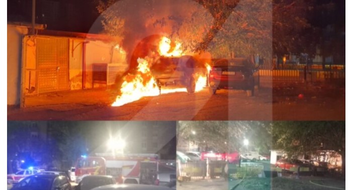 Zjarr i madh! Digjen disa automjete, flakët përfshijnë edhe marketin (VIDEO)