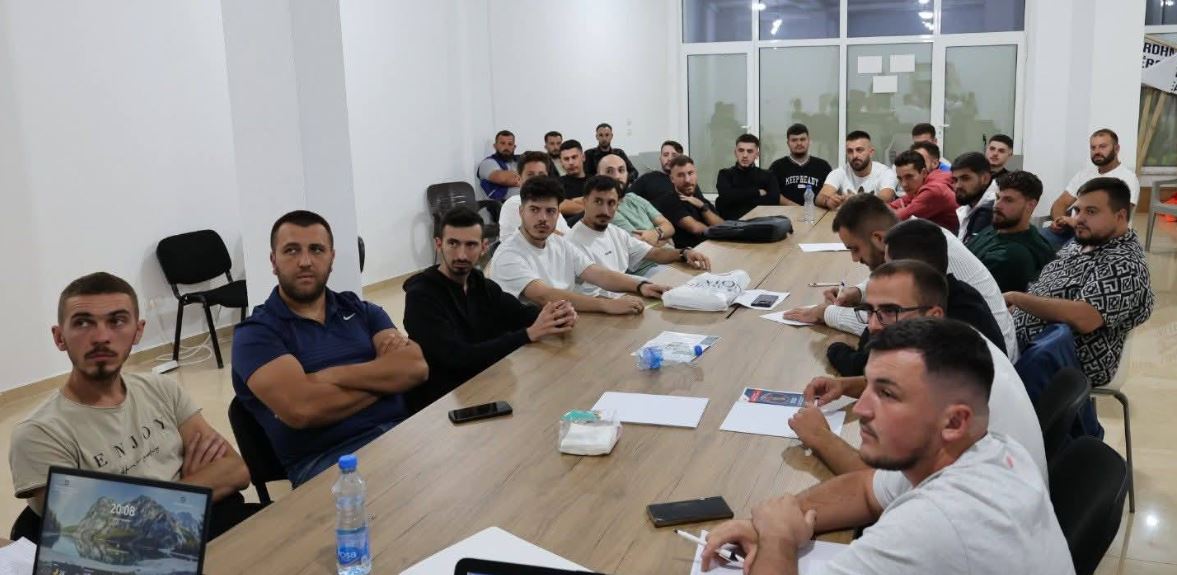 Forumi Rinor i VLEN në Kërçovë drejt aktivitetit të radhës