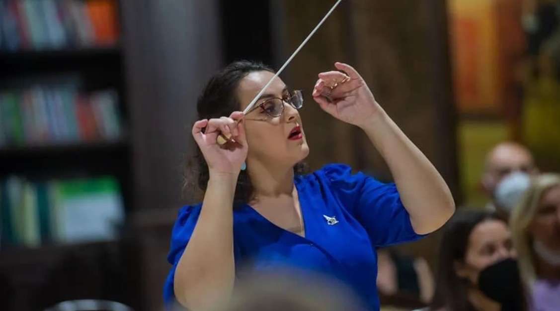 Agona Çupi mbi dirigjimin dhe muzikën klasike: Ka potencial por mungon struktura institucionale që ta mbështesë këtë zhvillim