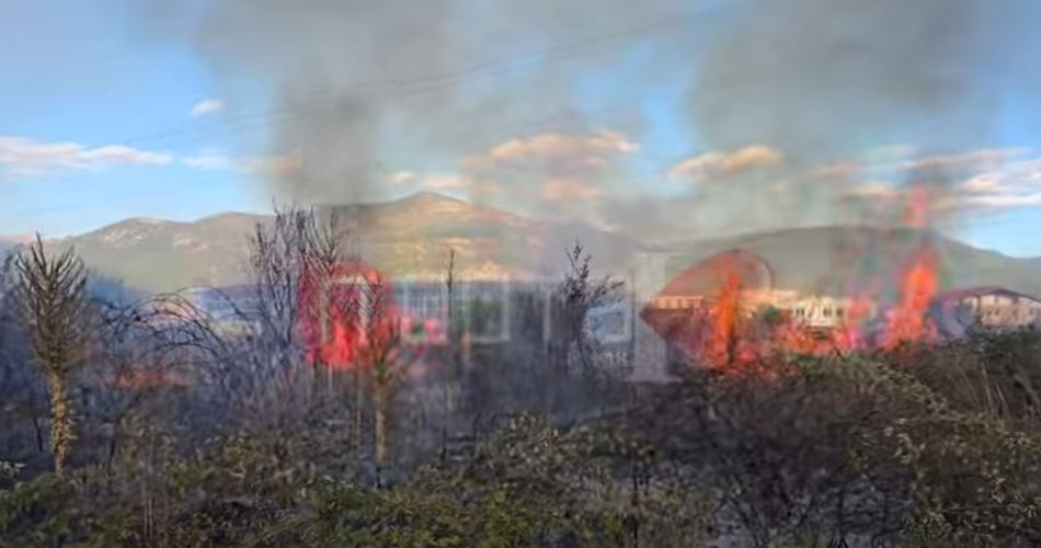 U parandalua një zjarr i madh në lagjen Ivanidol të Kërçovës ! (VIDEO)