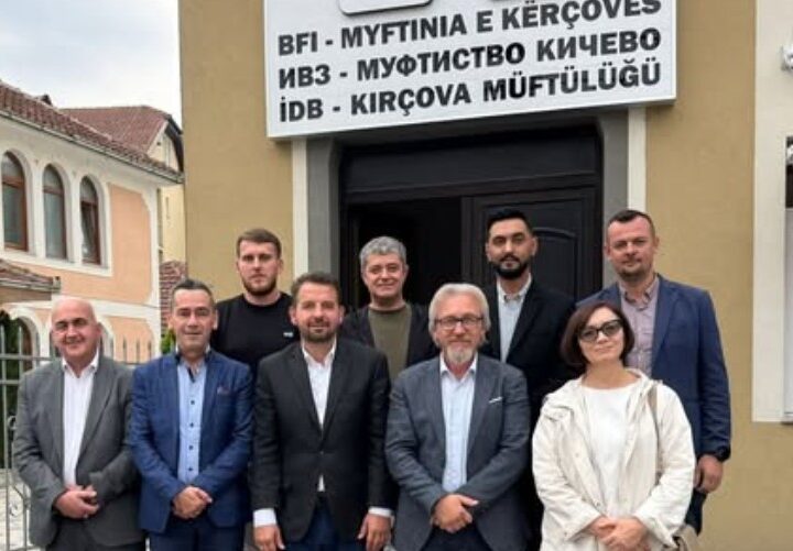 Vizitë  në Myftininë e Kërçovës nga kandidati per kryetar te komunes  Fatmir Limani