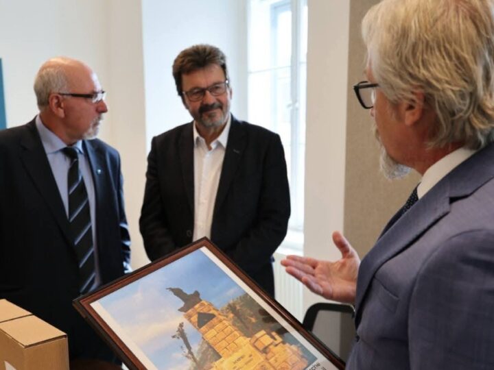 Tv Gurra: Ministri Fatmir Limani në takim produktiv me Kryetarin e Komunës së Hornit në Austri