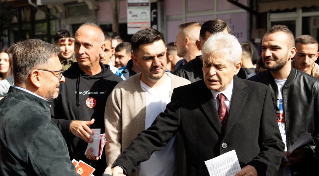 Tv Gurra: “Bashkë për Kërçovën” – Ali Ahmeti dhe Fatmir Dehari zhvillojnë takime derë më derë me qytetarët