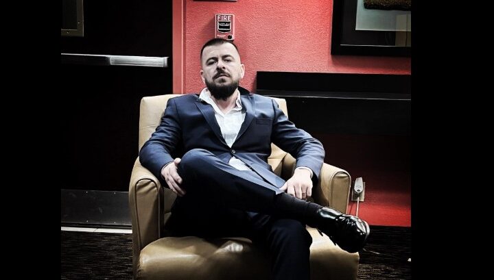 Në Kërçovë vendosen parulla: “Kundër padrejtësisë – me guxim dhe fakte” (FOTO)