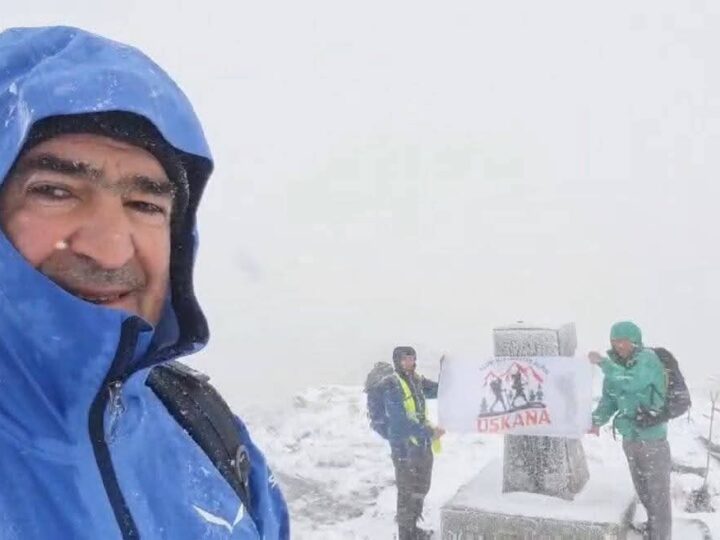 Antarët e KBA “Uskana” ngjiten majën e Ujemirit për Ditën e Alfabetit