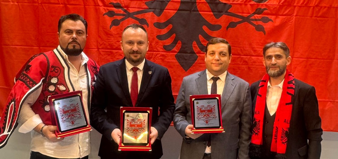 Rapsodi Argjend Lika falenderon Xhaminë e Regensdorfit