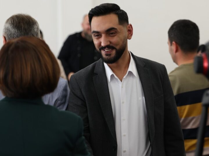 Kryetari i keshillit të Kërçovës Ajhan Sulkovski shkruan: Urime 22 Nëntori – Dita e Alfabetit Shqip!