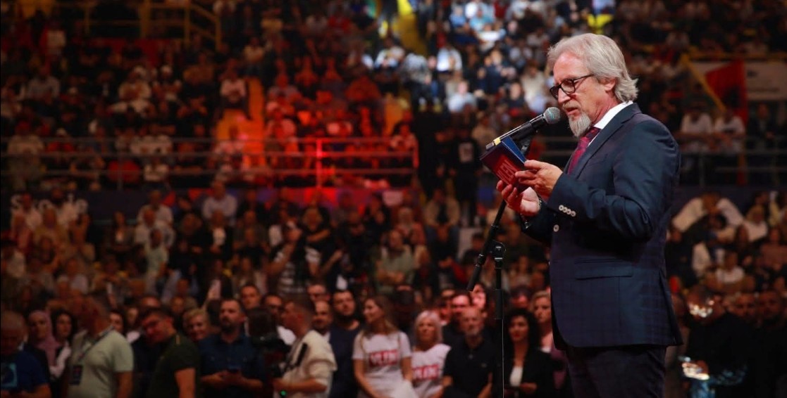 Tv Gurra: Nëna Shqipëtare ishte artitekte e fitores së Vlenit! Shkruan Fatmir Limani