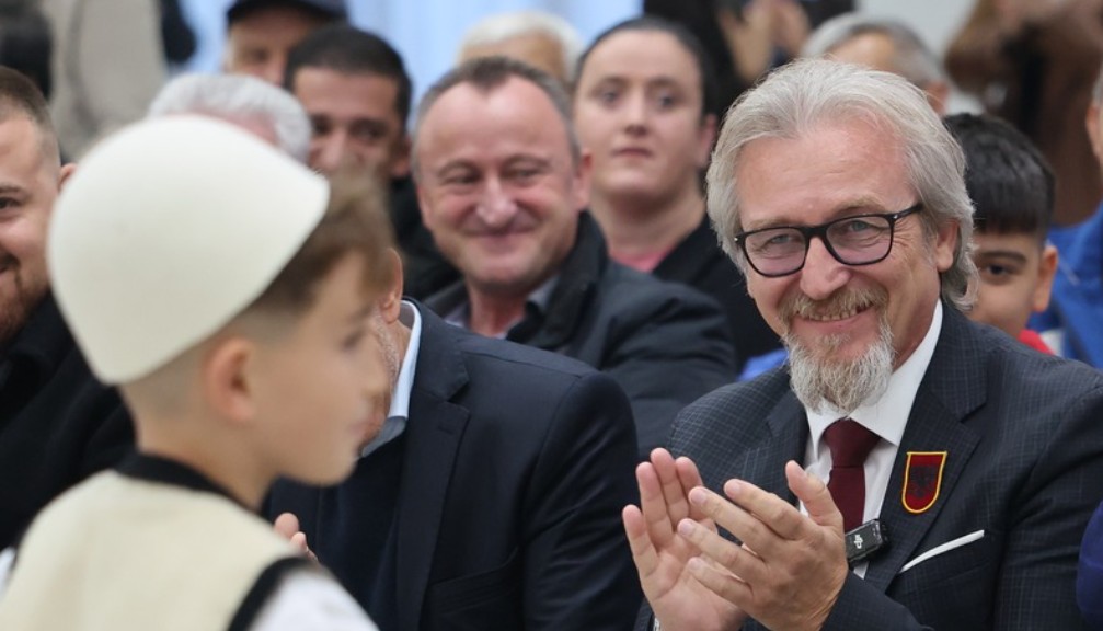 Ministri Fatmir Limani uron Ditën e Pavarsisë