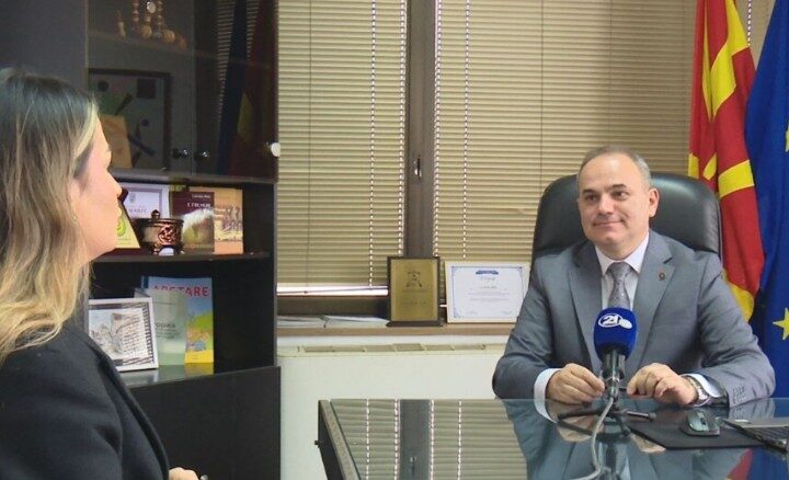 Zëvendësministri i Arsimit Lulzim Aliu: Lektyra të reja në shkolla të Maqedonisë, fokus te autorët bashkëkohorë (VIDEO)